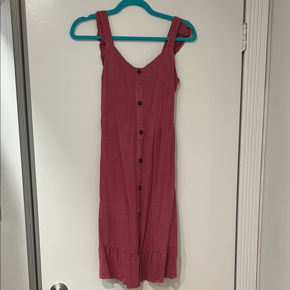 Elegant Sleeveless Midi Dress in Rose by [Brand]